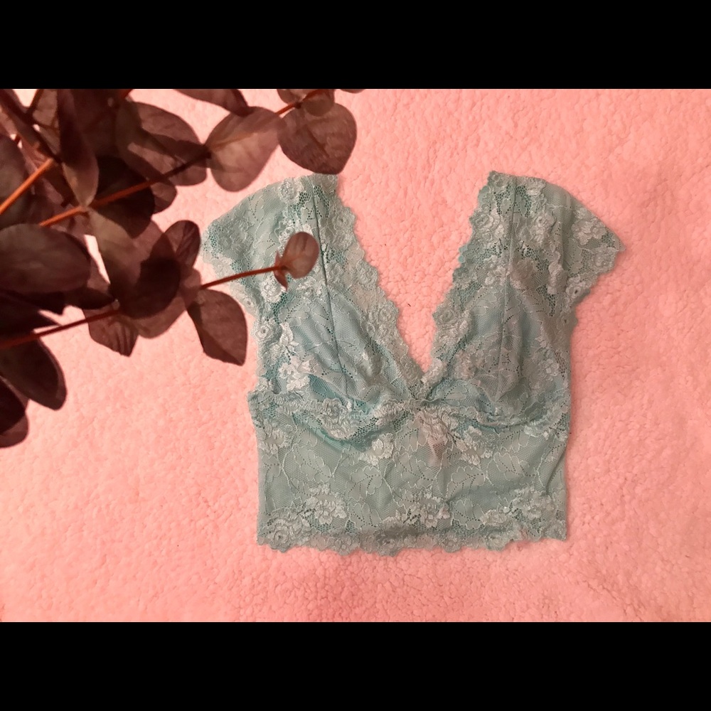 Bebe crop top